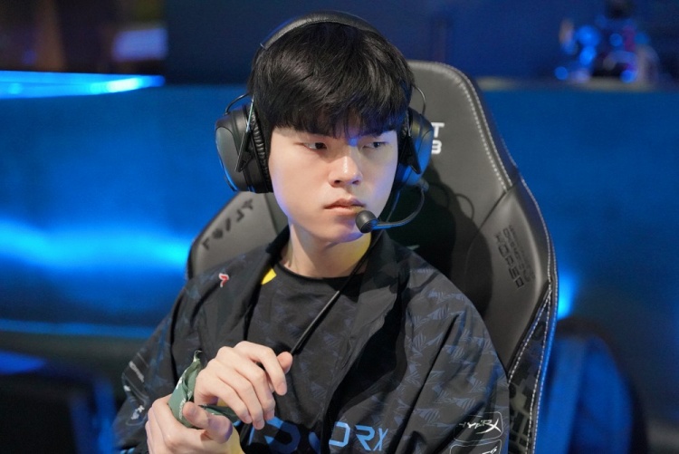 实力强劲的 实力强劲的