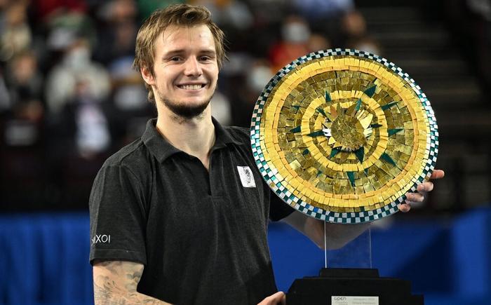 但相较于数 但相较于数